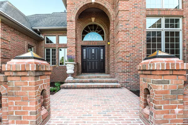 Ann Arbor, MI 48103,4297 Upper Glade Court