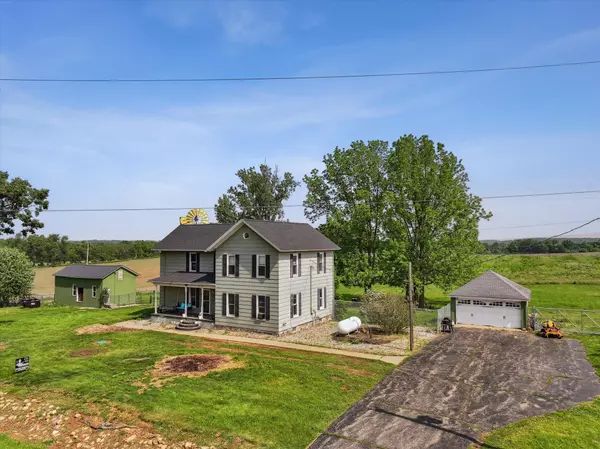 4900 E Mosherville Road, Jonesville, MI 49250