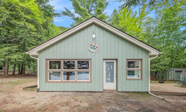 Traverse City, MI 49685,5 Lake Side Street
