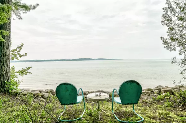 3929 Bay Valley Drive, Williamsburg, MI 49690