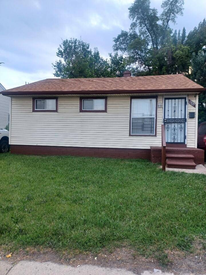 13525 Evergreen Road, Detroit, MI 48223