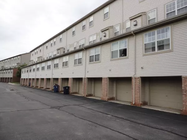 Ann Arbor, MI 48105,2856 Barclay Way