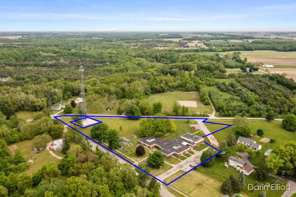 306 W Russell Street, Hubbardston, MI 48845