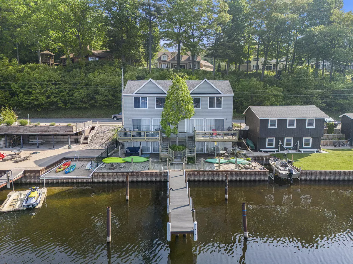 Pentwater, MI 49449,5293 W Monroe Road