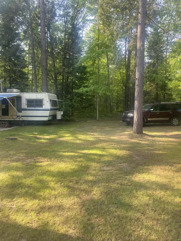 Roscommon, MI 48653,5542 E Michigan Highway