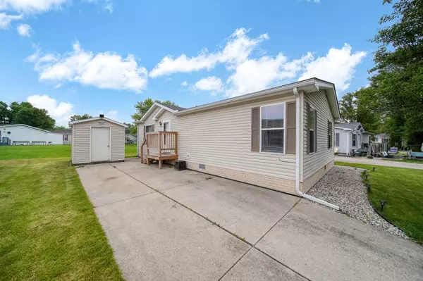 Adrian, MI 49221,948 Savannah River Drive