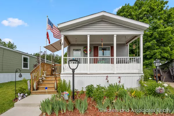 6869 Vinewood NE Avenue, Belmont, MI 49306