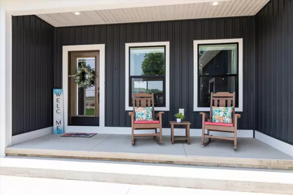 Sturgis, MI 49091,61436 Crystal Beach Drive