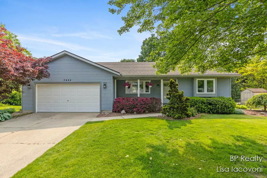7438 Pheasant Run Drive, Hudsonville, MI 49426