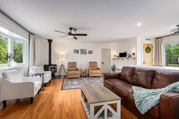 Niles, MI 49120,33892 Shirley