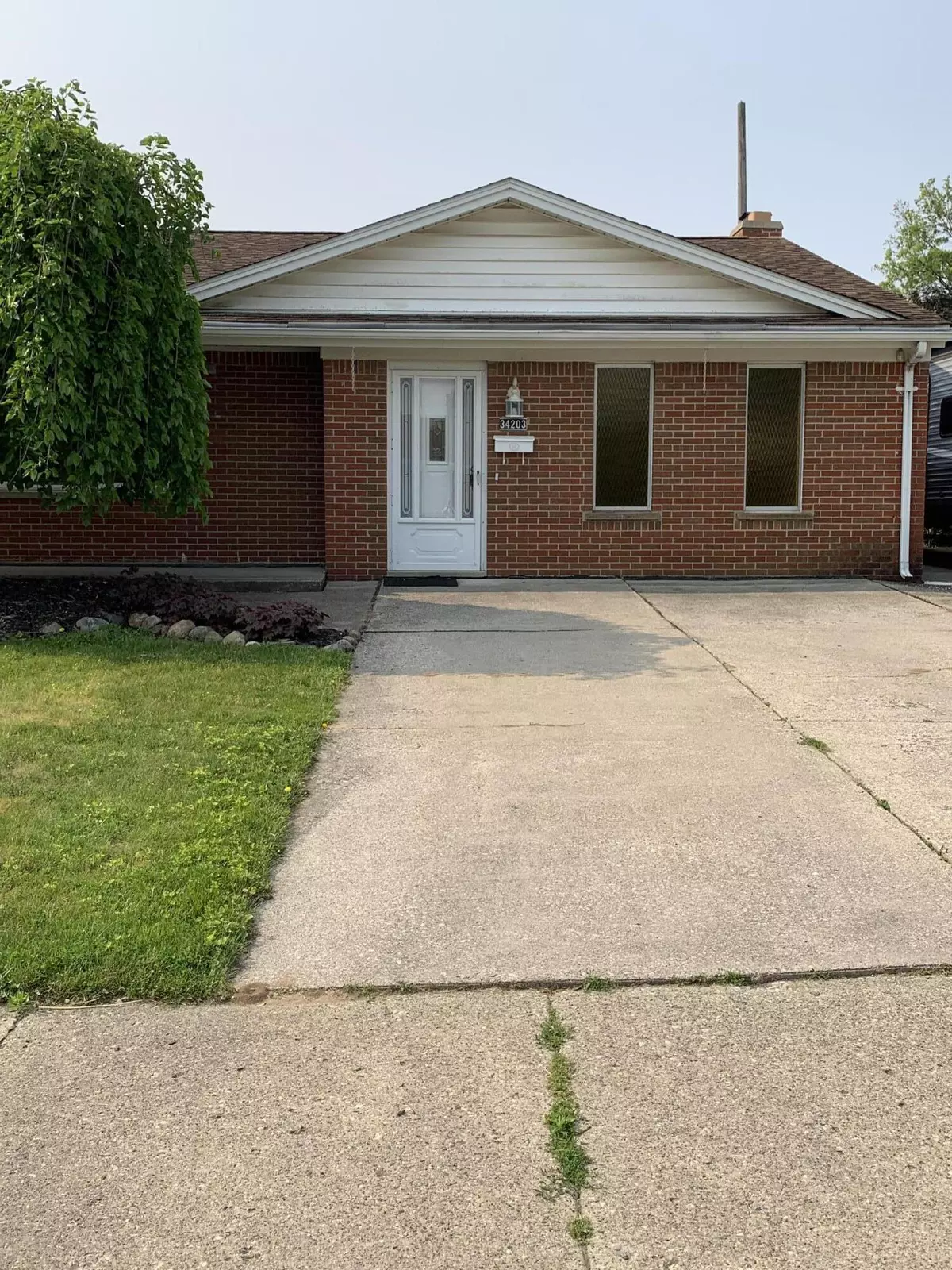 Westland, MI 48185,34203 tomahawk Street