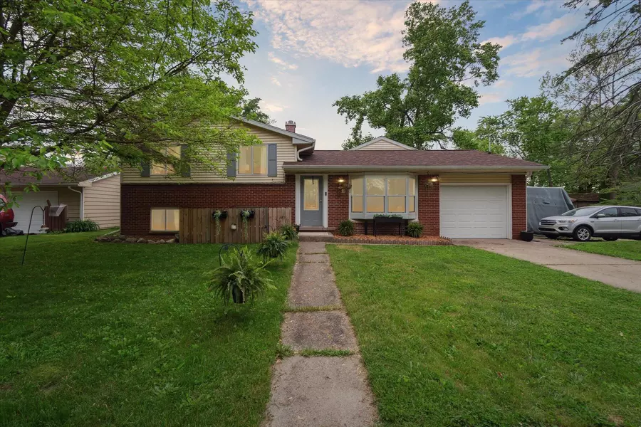 5928 Meredith Street, Portage, MI 49002