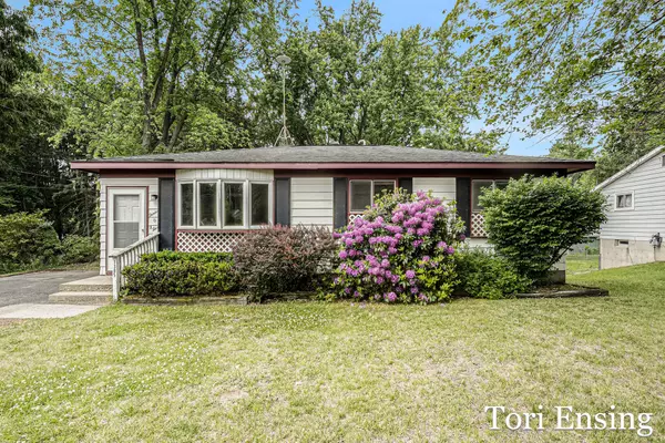 1305 Crescent Street, Greenville, MI 48838
