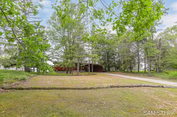 West Olive, MI 49460,7611 Margaret Avenue