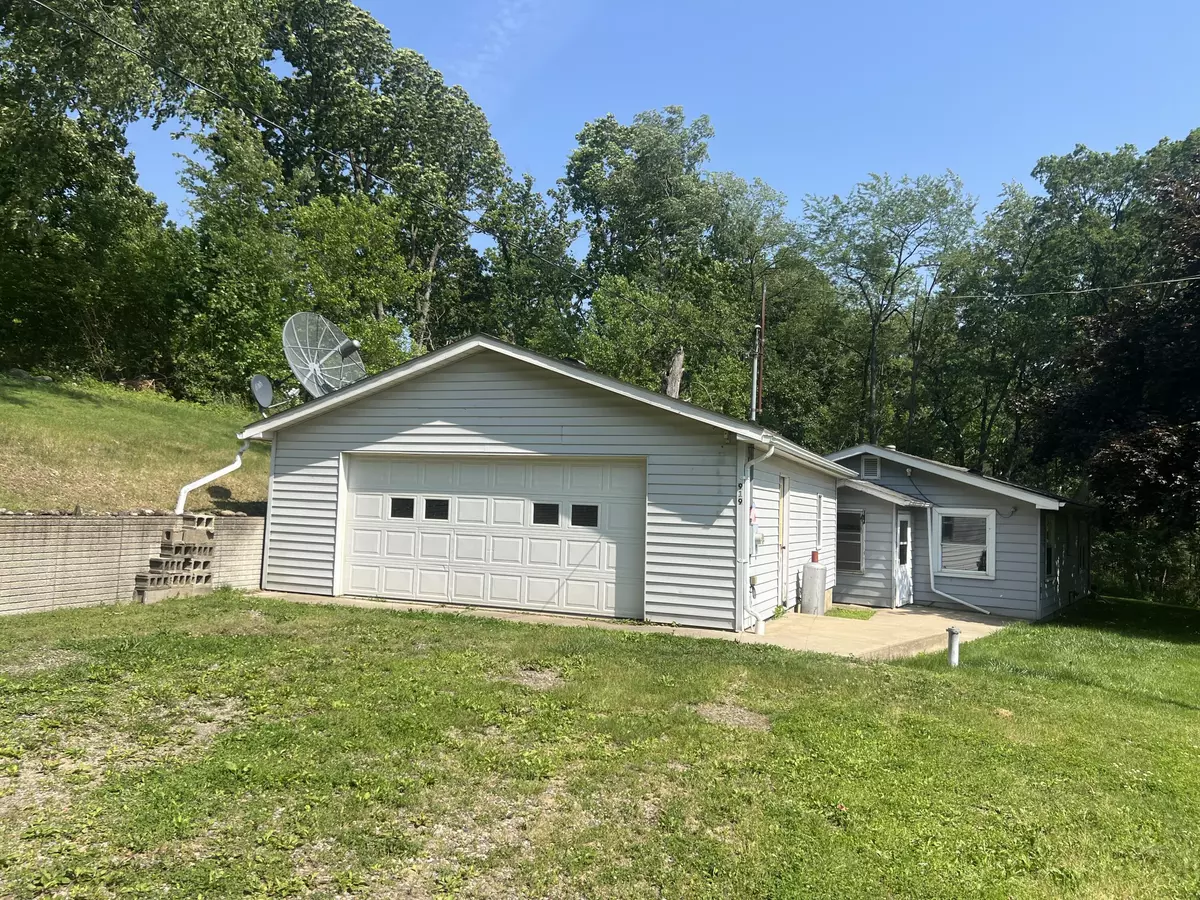 Montgomery, MI 49255,919 Nature Lane
