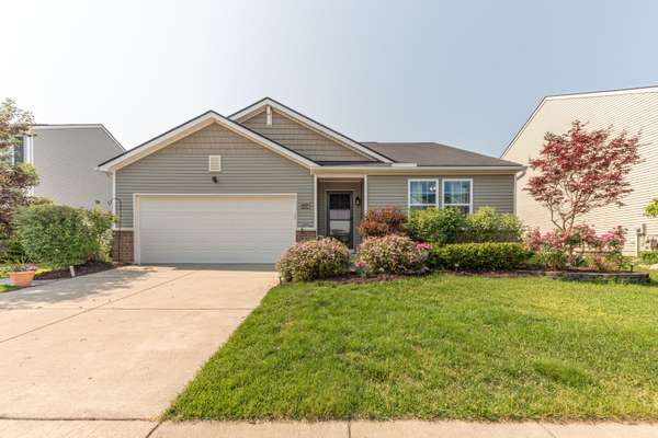 8672 Magnolia Way,  Dexter,  MI 48130