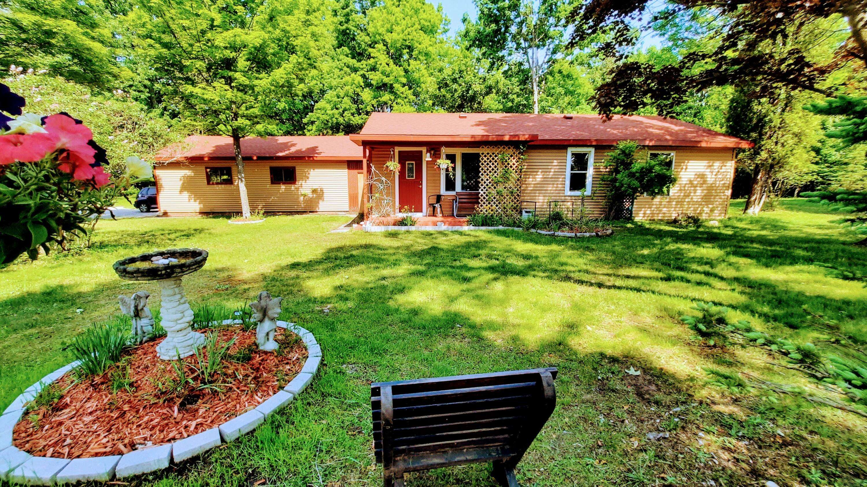 Onekama, MI 49675,8424 3rd Street