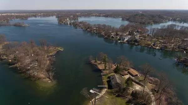 Plainwell, MI 49080,12387 Sunset Point Drive