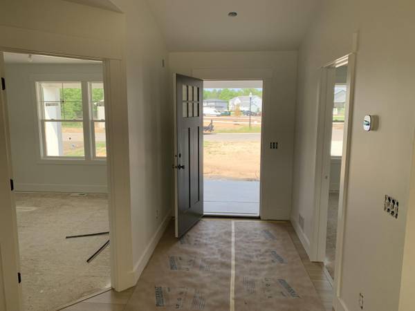 Holland, MI 49424,3094 Timberpine Avenue