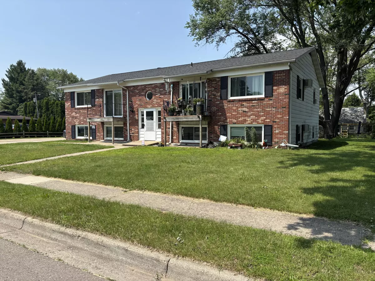 Sturgis, MI 49091,215 Vinewood Avenue