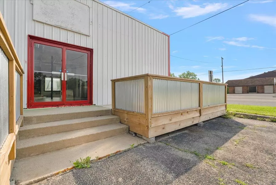 17648 US-12, New Buffalo, MI 49117