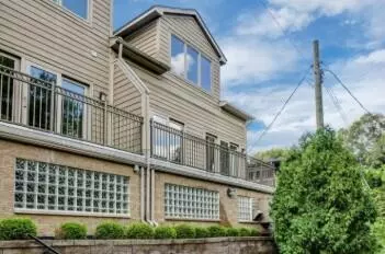 934 W Huron Street, Ann Arbor, MI 48103