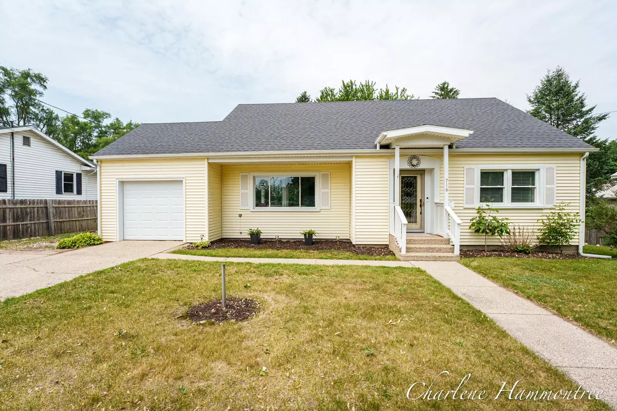 Greenville, MI 48838,716 W Oak Street