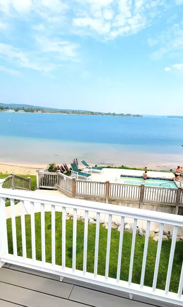 8569 S Portage Point Drive #Unit 13 (Terrace 7), Onekama, MI 49675