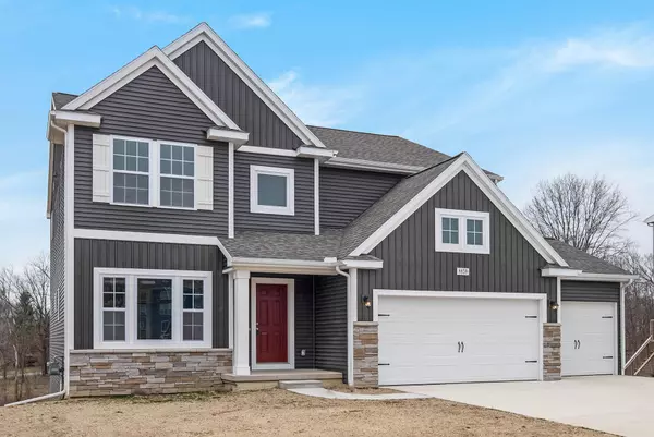 7946 Snow View SE Drive, Alto, MI 49302