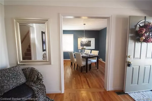 Birmingham, MI 48009,1016 Bird Avenue