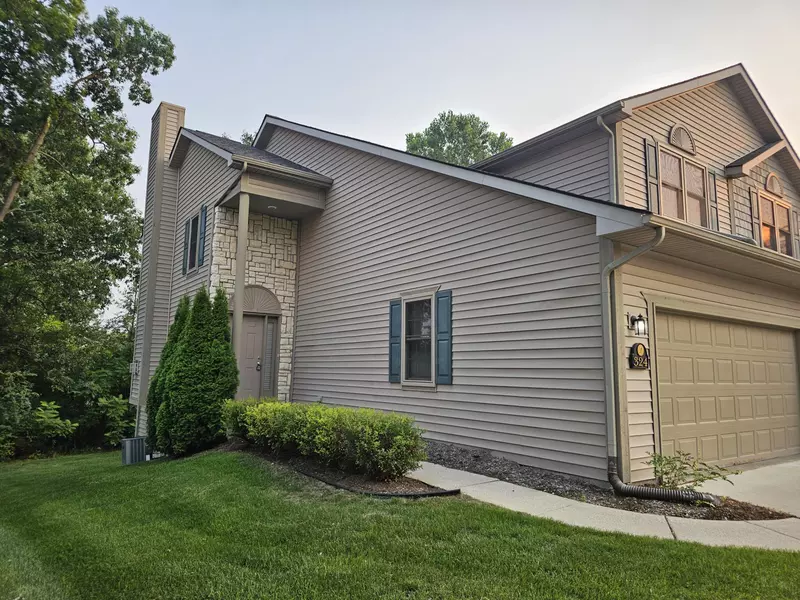 324 Stratford Lane, Lake Orion, MI 48360