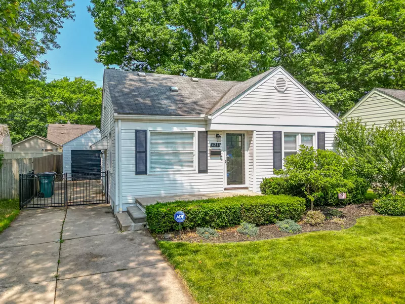 4211 OAKSHIRE Avenue, Berkley, MI 48072
