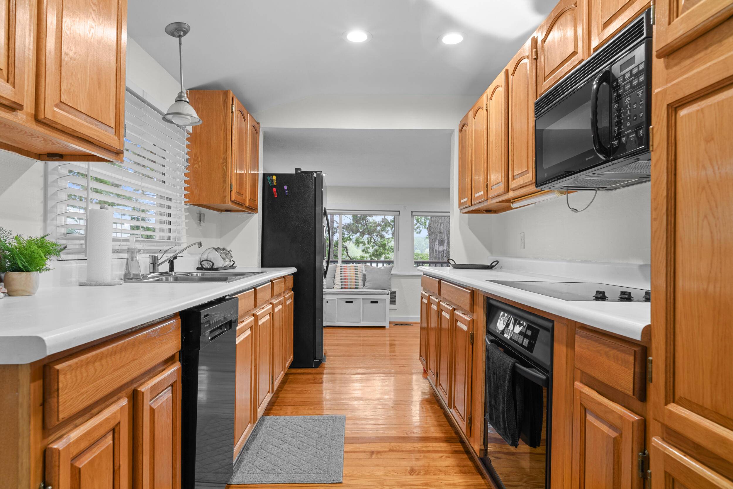 Hillsdale, MI 49242,3184 N Lakeshore Drive