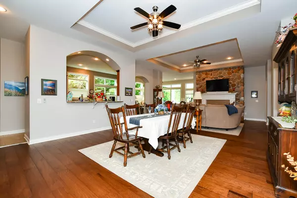 Portage, MI 49024,8734 Oakland Hills Circle
