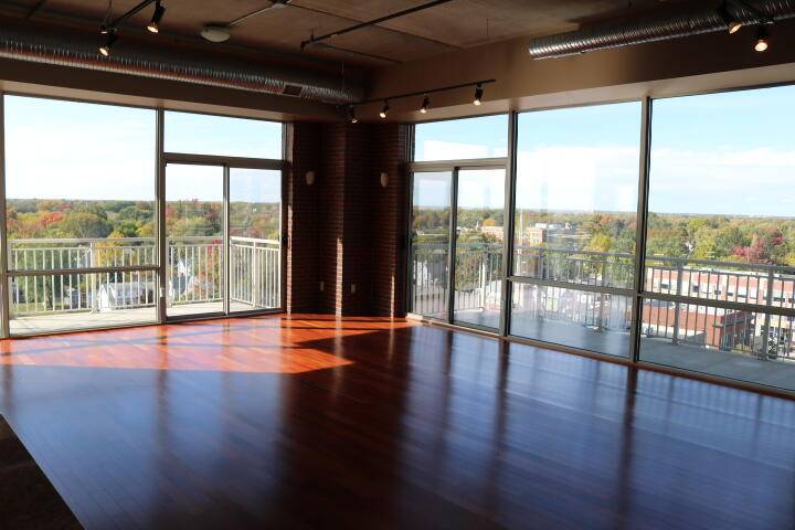 Royal Oak, MI 48067,350 N Main Street #701