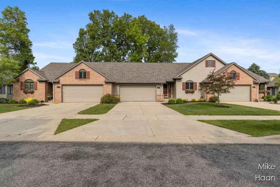 815 Hawthorne Court, Greenville, MI 48838