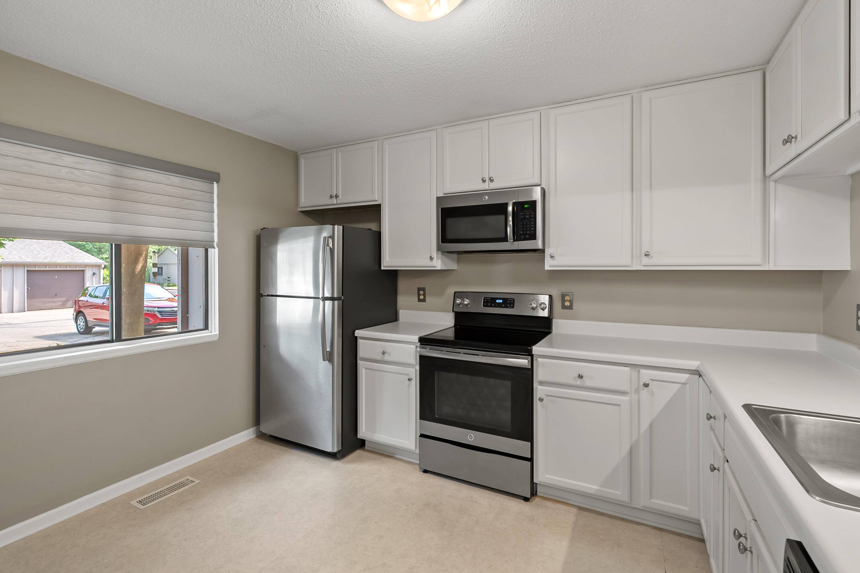 Kalamazoo, MI 49008,3745 Cedaridge Road