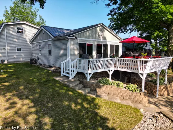 Newaygo, MI 49337,4767 S River Street