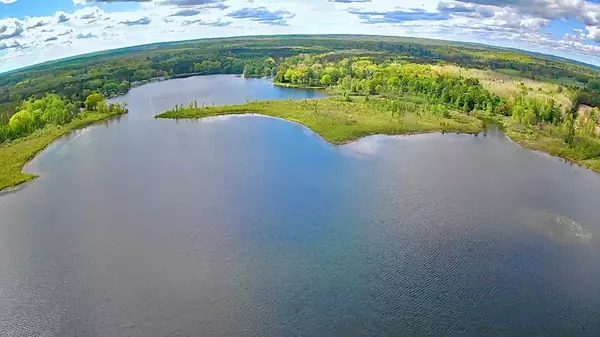 Evart, MI 49631,9388 S Lake Drive