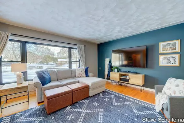 Norton Shores, MI 49441,3485 E Manitou Circle