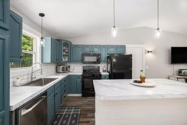 Howard City, MI 49329,8577 Loveless Drive