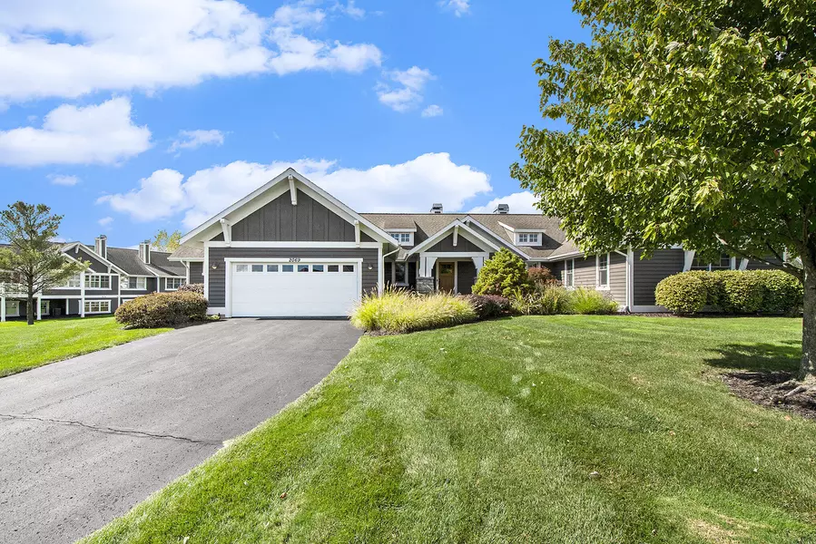 2069 Watermark SE Drive, Grand Rapids, MI 49546