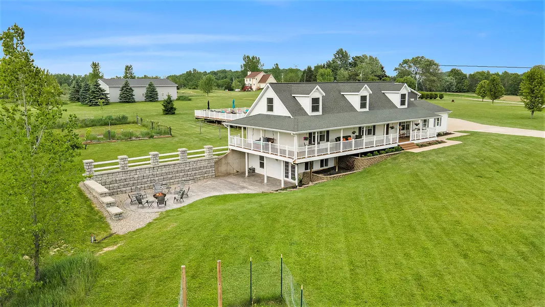 9575 52nd SE Street, Alto, MI 49302
