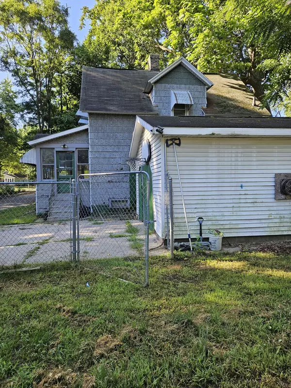 Muskegon, MI 49441,1643 Henry Street
