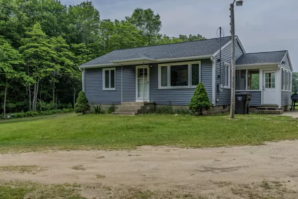 Wayland, MI 49348,595 133rd Avenue