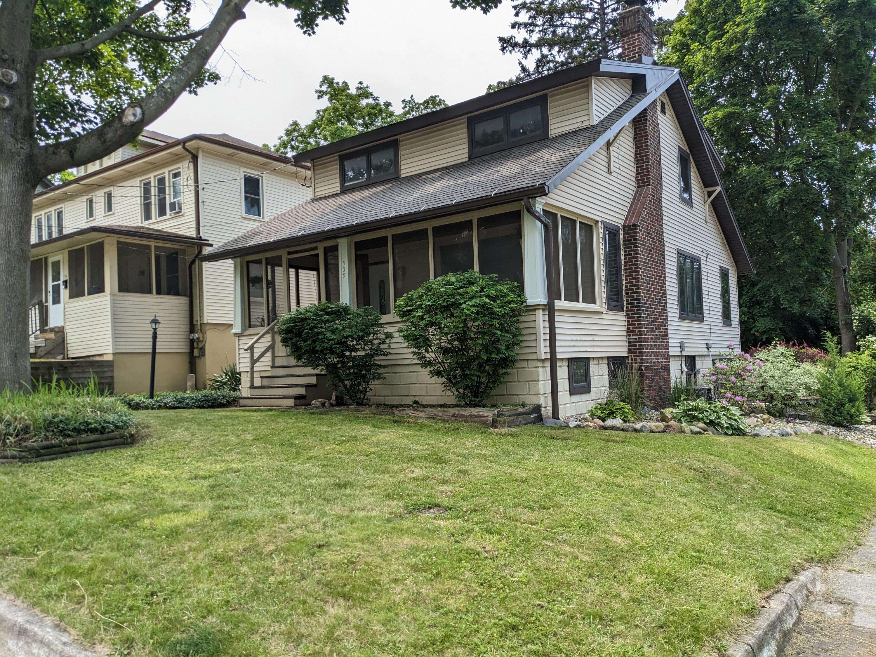 539 Sunset Lane, East Lansing, MI 48823