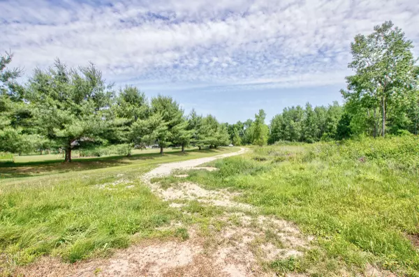 Jackson, MI 49201,00 Leora Lane