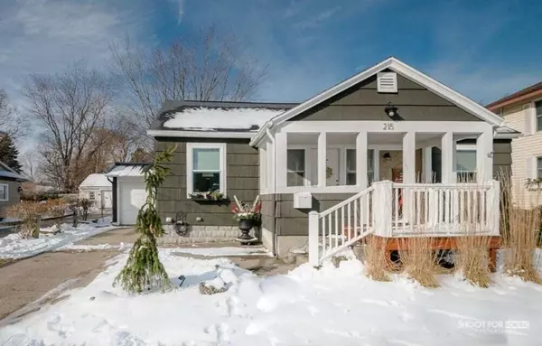 215 N Jackson Street, Spring Lake, MI 49456