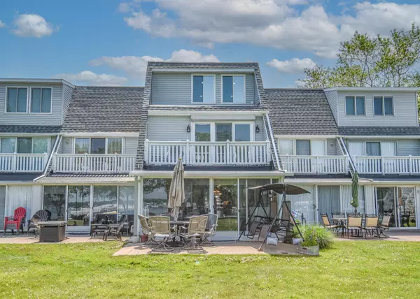 Cassopolis, MI 49031,61626 Colony Bay Drive #15