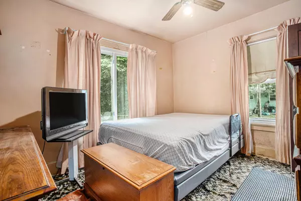 Battle Creek, MI 49037,52 Roseneath Avenue